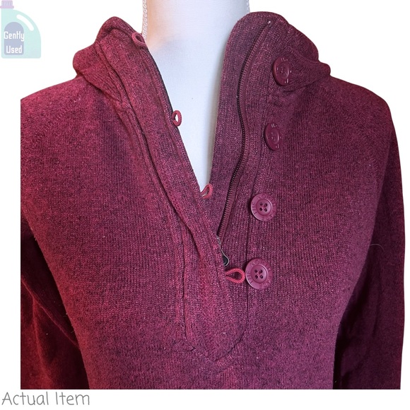 The North Face Cresent Maroon Size Medium ❣️ - Picture 3 of 8